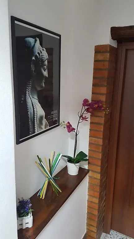 فندق مبيت وإفطار أفولا B&B Casale Siciliano Di Miryam Tiralongo
